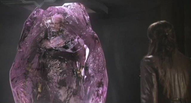 Sanctuary S3x16 - Afina in purple amber crystal