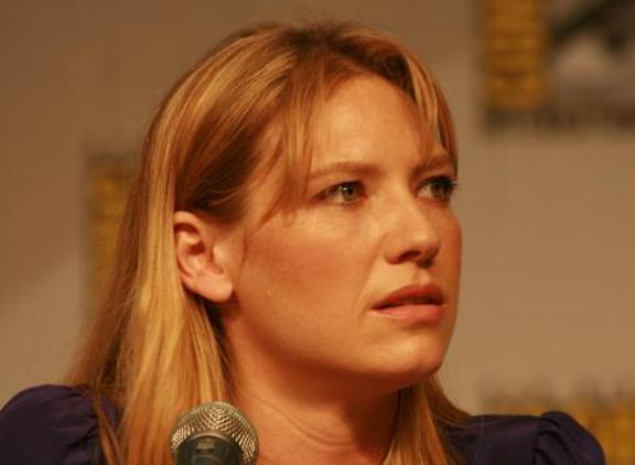 Comic-Con 2010 Lovely Anna Torv Fringe Panel