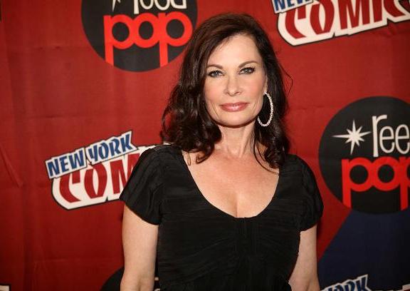 Jane Badler of original V & V Series at NYCC 2010