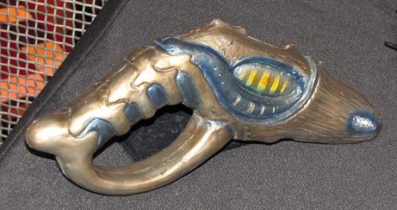 SG Auction - Lot 888: Stargate Atlantis wraith stunner!