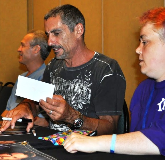 Gatecon 2010 Cliff Simon at the auto tables!