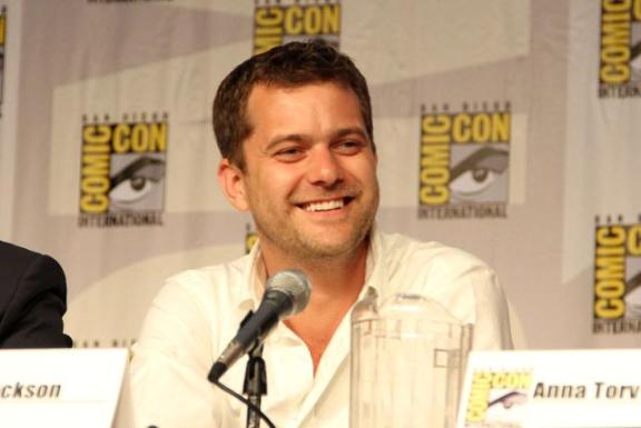 Comic-Con 2010 Joshua Jackson Fringe Panel SDCC, CA