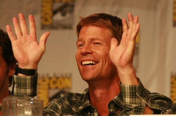 Comic-Con 2010 V Series star Joel Gretsch