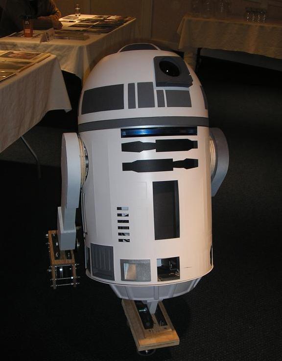 2010 SciFi on the Rock - R2D2