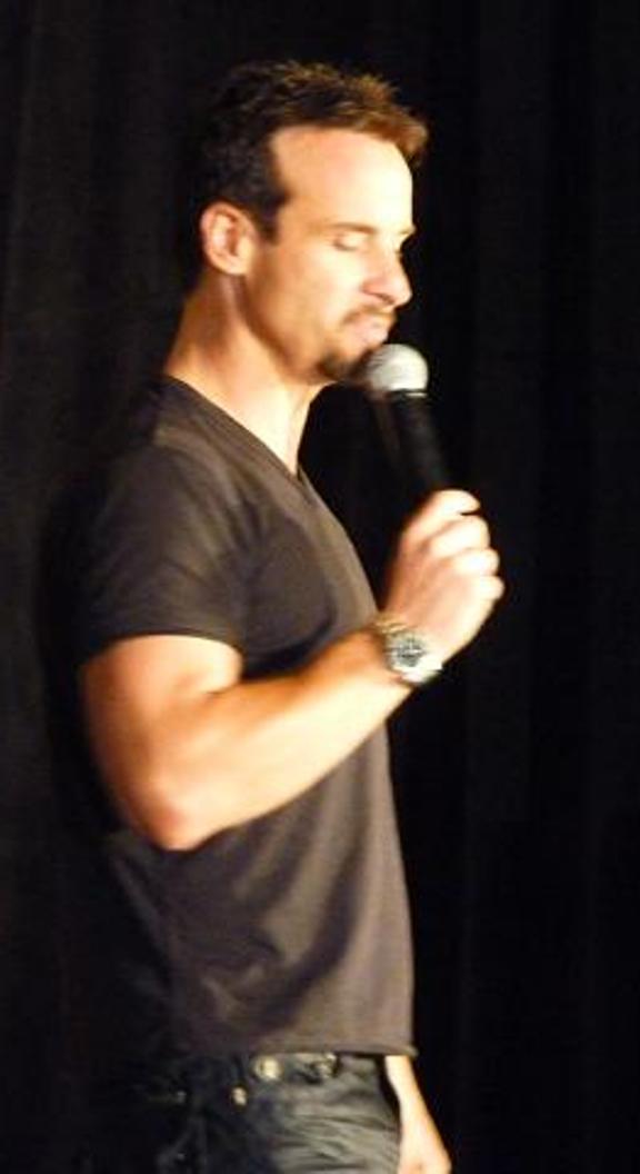 2010 VanCon - Colin Cunningham