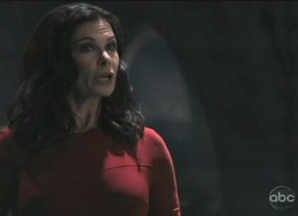 V Series S2x08 - Diana shares with Lisa