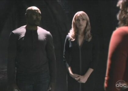 V Series S2x08 - Ryan and Lisa with Diana