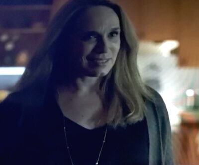 Debris S1x04 Jennifer Copping as Julia Maddox