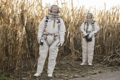 Debris S1x04 Bryan and Finola in spacesuits!