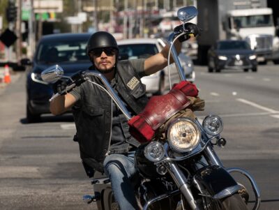 Mayans MC S3x08 JD Pardo rides as Ezekiel EZ Reyes