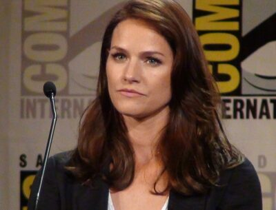 SDCC 2016 Kelly Overton at Van Helsing panel