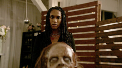 Day of the Dead S1x05 Lauren cleaves the Zombie head