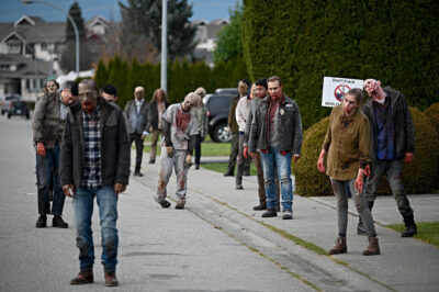 Day of the Dead S1x10 McDermott leads the remaining zombies