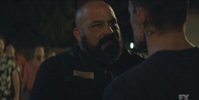 Mayans MC S4x04 Gilly visits his old war buddies