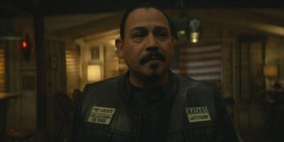 Mayans MC S4x05 Alvarez asks the Mayans to move on together