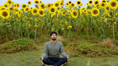 La Brea S2x01 Scott meditates with the Sunflowers