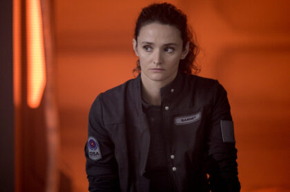 The Ark S2x04 Christie Burke as Captain Sharon Garnet