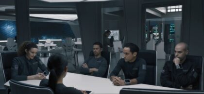 S2x08 Captain Garnet chastises Kimi at the command council meeting