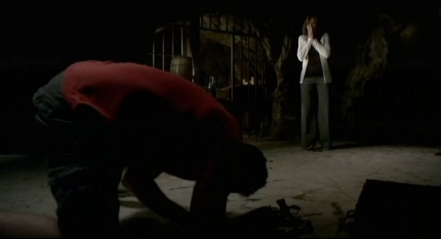 3x02 TVD Tyler Mom monster scene