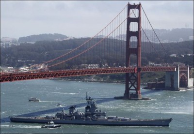 Battleships Final Voyage USS Iowa under the Golden Gate Bridge