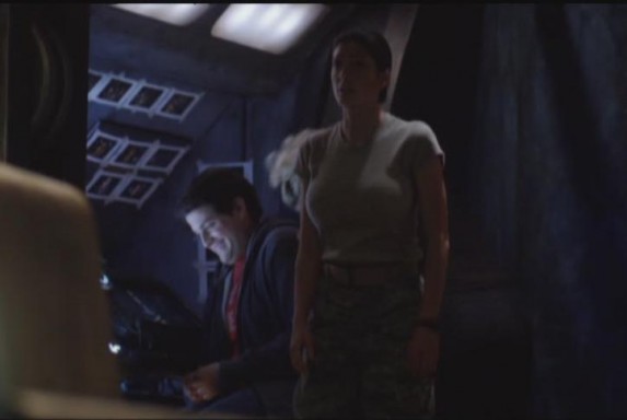 2010 SGU S1x11 Space Eli TJ laugh, mortified Lt James