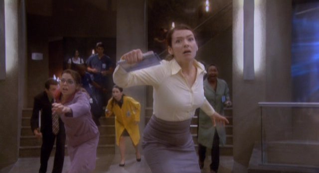 Eureka S4x12 - All at GD trapped by the statis field