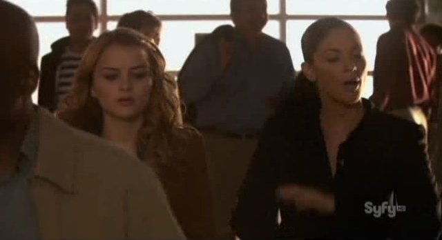 Eureka S4x15 - Jo meets Zoe on her return home