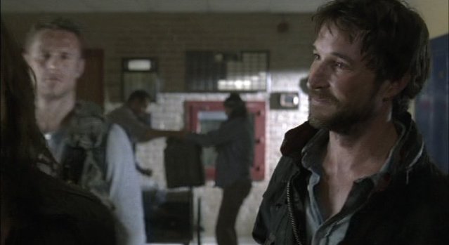 Falling Skies Pilot - Noah Wyle as Tom Mason