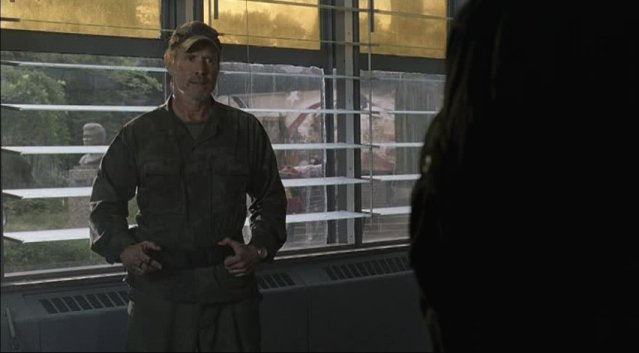 Falling Skies S1x02 - Will Patton as Captain Weaver