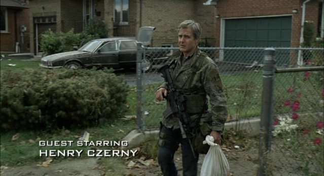 Falling Skies S1x06 - Henry Czerny as Lt. Terry Clayton