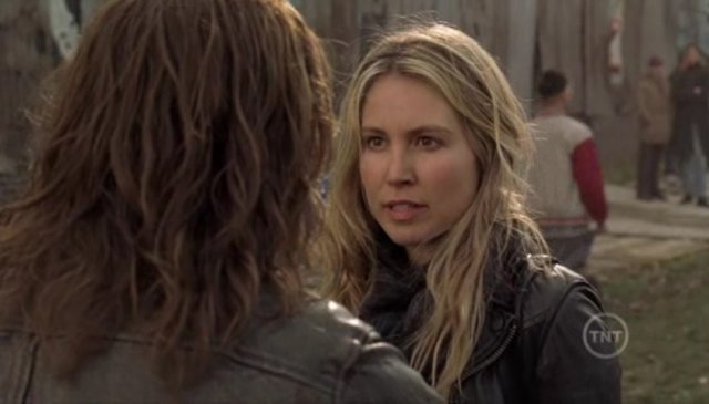 Falling Skies S1x09 - Sarah Sanguine Carter as Margaret