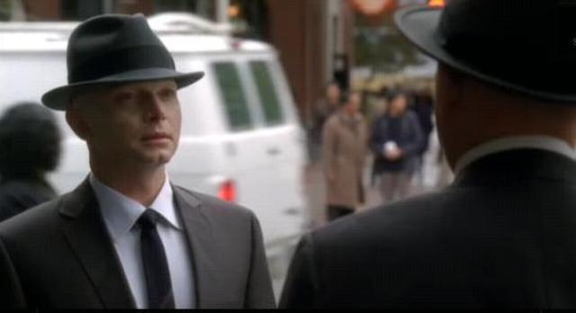 Fringe S3x10 The Firefly - Observers