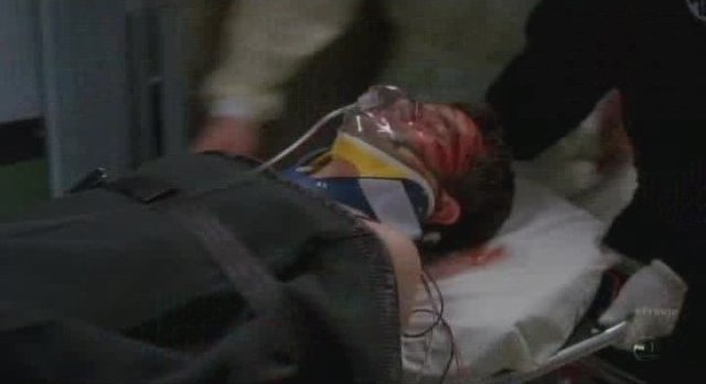 Fringe S3x20 - Peter is rushed to hospital