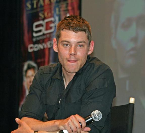 Brian J. Smith up close and personal at MinCon!