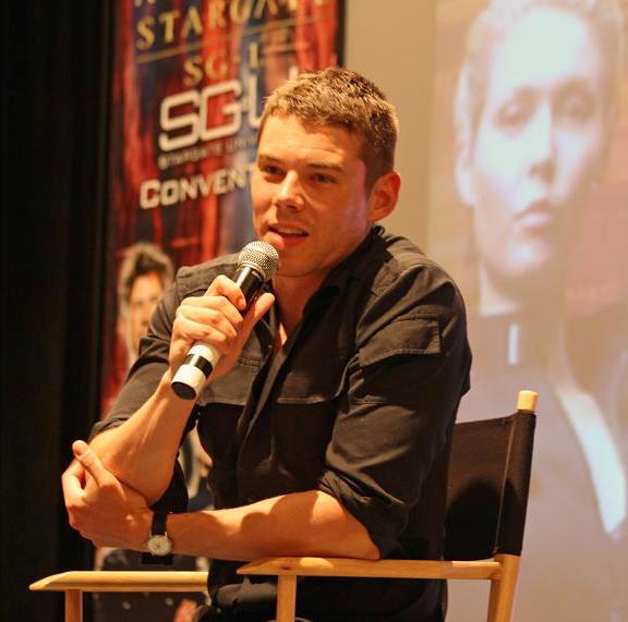 The very handsome Brian J. Smith at MinCon!