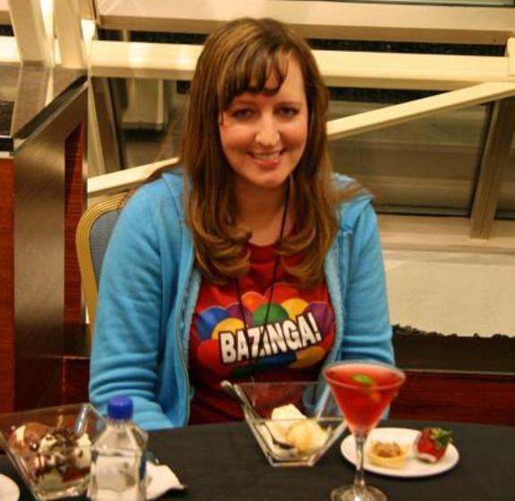 Whovian99 with dessert treats at MinCon 2010!