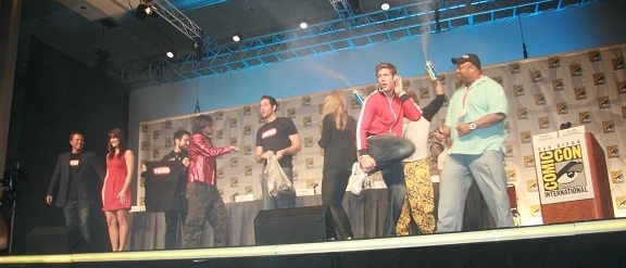 Comic-Con 2010 - Chuck Cast dancing at panel!