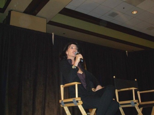 LA-Farscape2009-ClaudiaBlack-001c