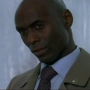 Fringe S3x09 Marionette- Lance Reddick - Phillip Broyles