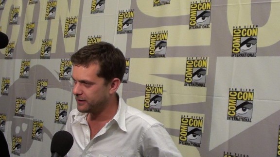 Comic-Con Joshua Jackson on Red Carpet 