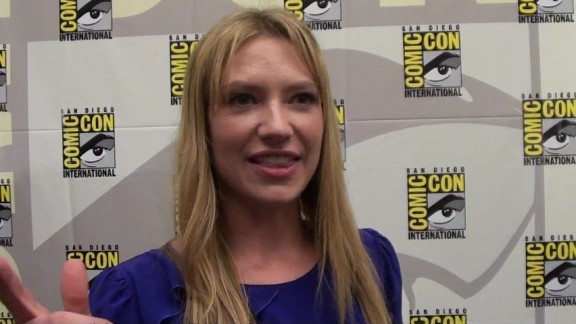 Comic-Con 2010 Anna Torv on the Red Carpet