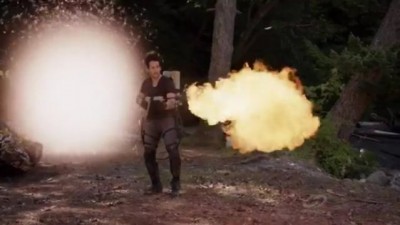 Primeval New World S1x13 - Evan chases the dino through the anomaly with a flamethrower