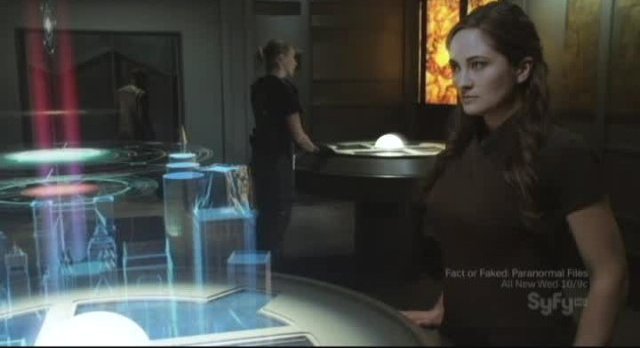 Sanctuary S3x11 - Cool holographic effects