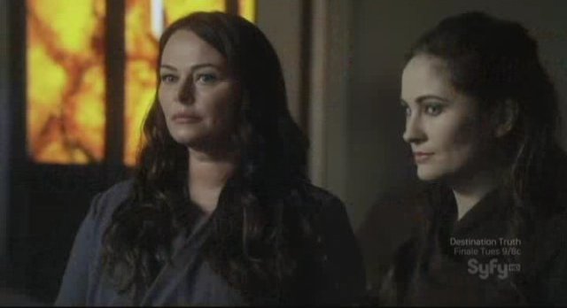 Sanctuary S3x11 - Ranna and Fallon