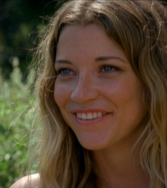 Lovely and talented Sarah Roemer in The Event!