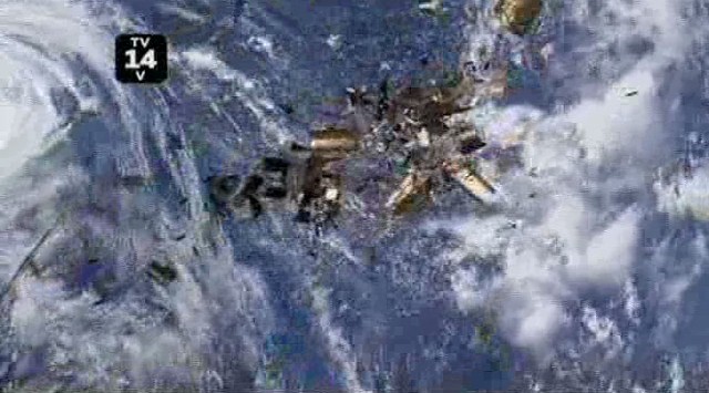 The Event S1x11 - Satellite becomes debris