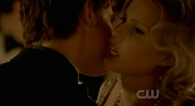 The Vampire Diaries' Julie Plec Talks 'Honoring' Fans with the Delena Rain  Kiss!