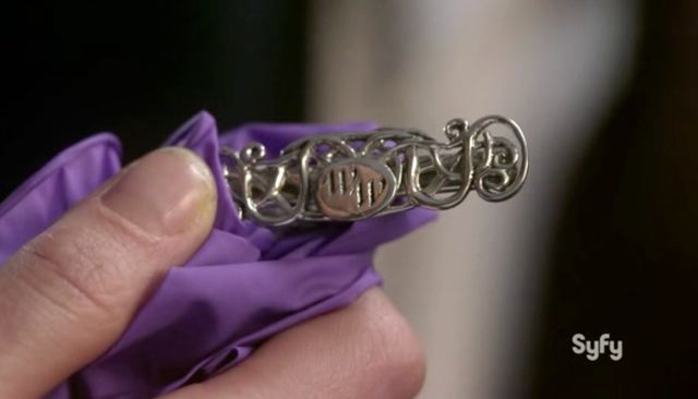 WH 13 S03x02 Close-up of Tie Clip