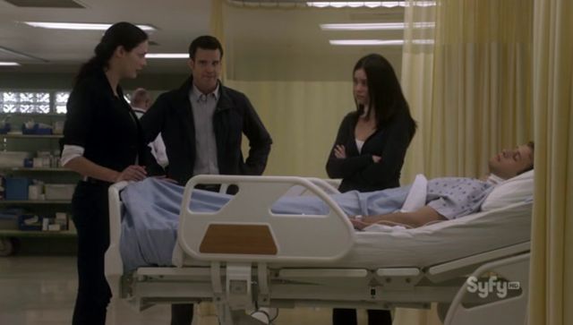 Warehouse 13 S3x10 Amy and Paul in Hospital