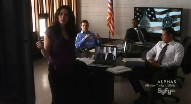 Warehouse 13 - S3x07 Myka and Pete investigate